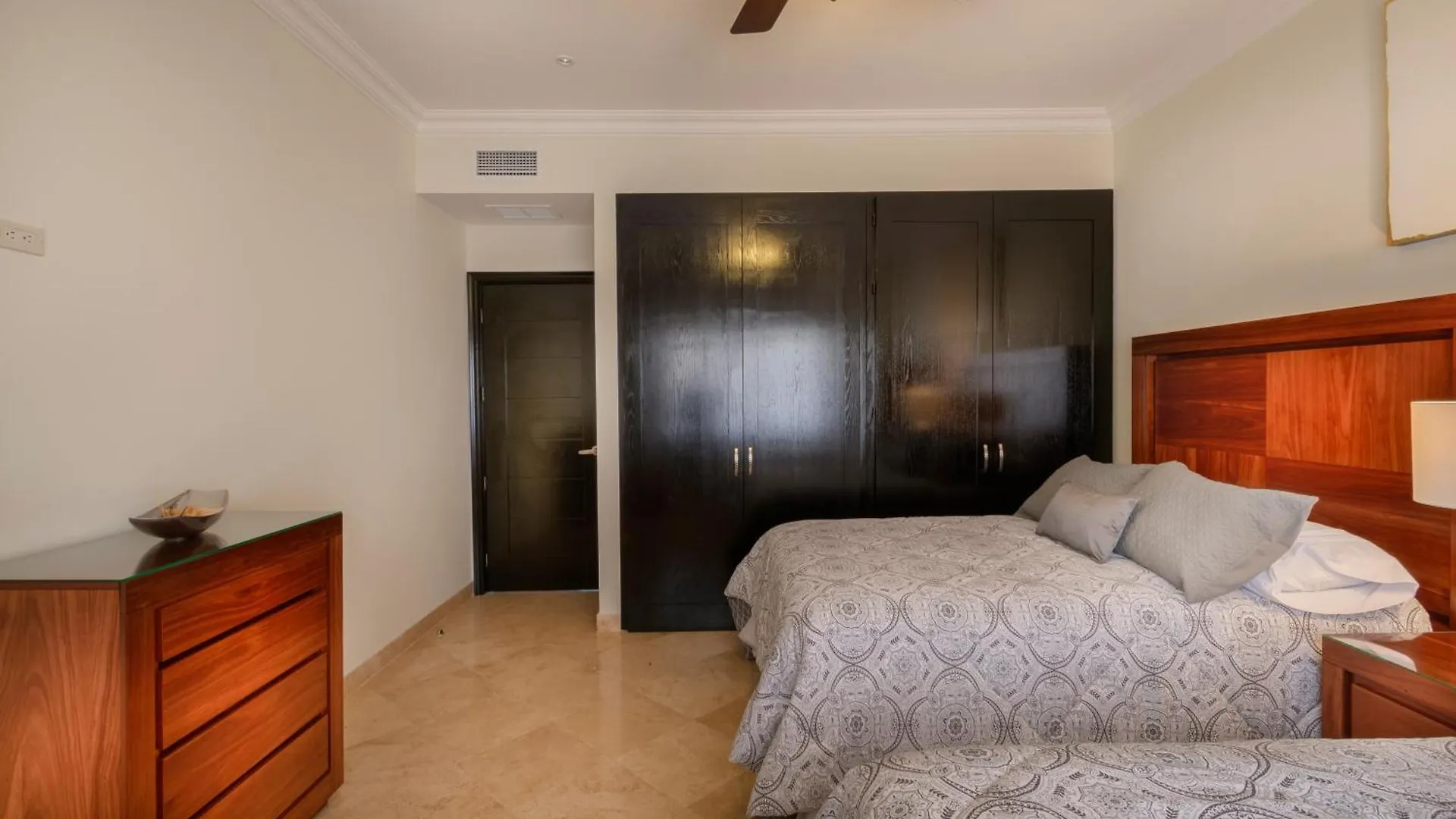 Condo Paraiso - Luxurious New Condo 300Mt From The Beach كابو سان لوكاس المكسيك